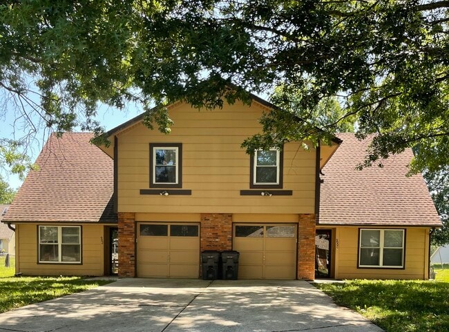 Building Photo - 900 NW 37th St Rental