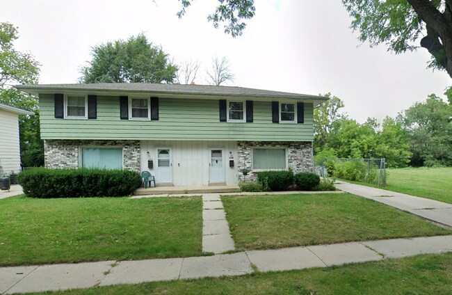 Building Photo - 4507-09 N. 47th St. Unit 4509