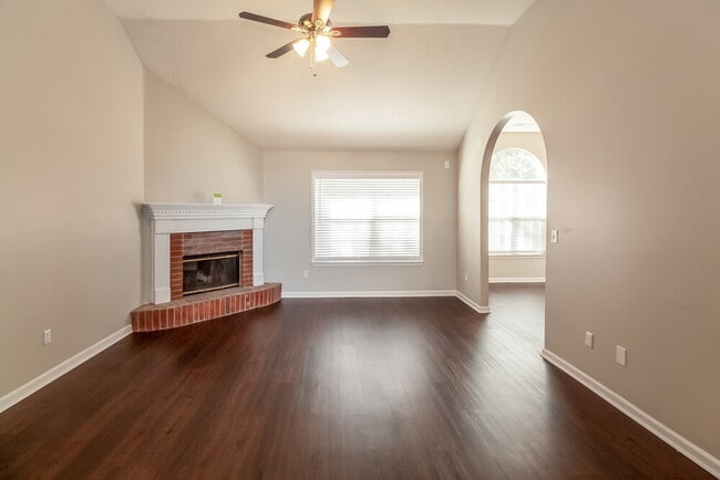 Photo - 5451 Philgrove Way
