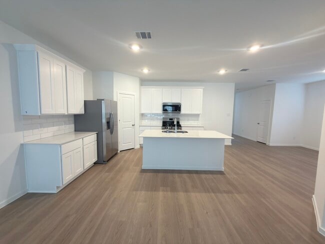 Photo - 9122 Serene Hvn Dr