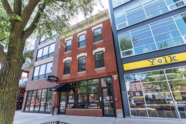 Photo - 1809 W Division St Unidad 2 Rental