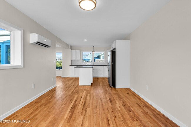 Photo - 525 Washington Blvd Unit B