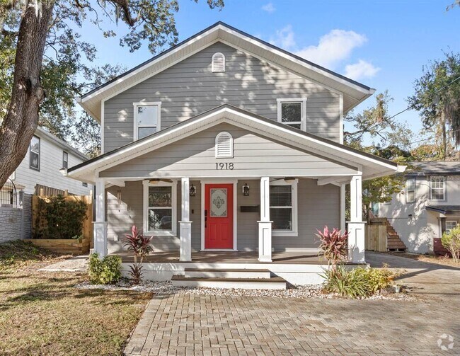 Building Photo - 1918 S Ferncreek Ave Rental