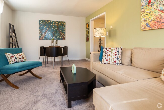 1BR, 1BA - 510 SF