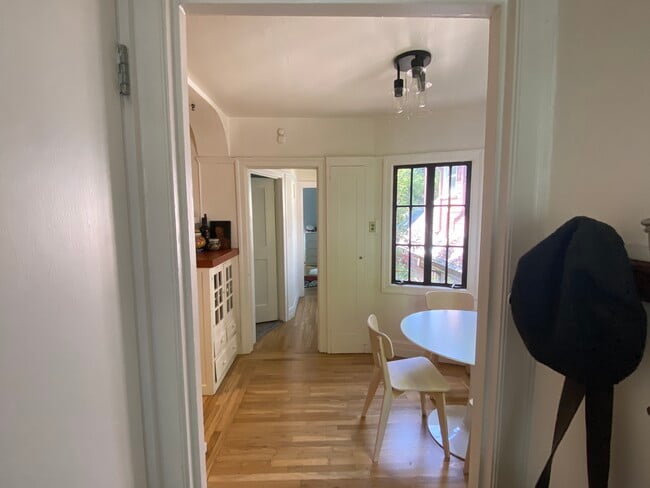 Photo - 367 Alcatraz Ave Unit 365a