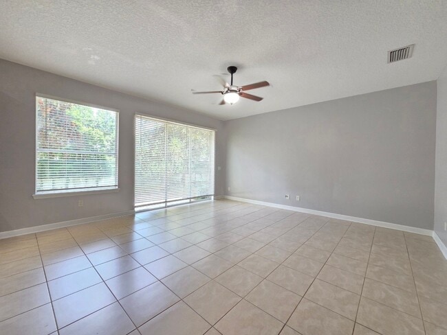 Photo - 337 Coral Beach Cir