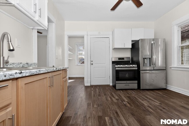 Photo - 2946 N 28th St