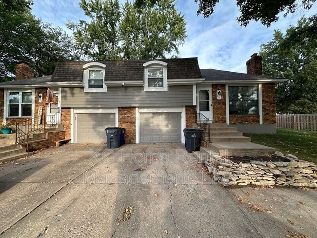 Building Photo - 800 S Willow Dr Rental