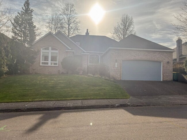 Photo - Arranmore 2 Bedroom with Den Available Now !