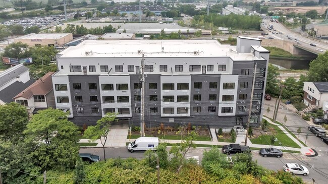 Building Photo - 3309 Liberty Ave Unit 303 Rental