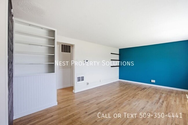 Photo - 171 G St SE