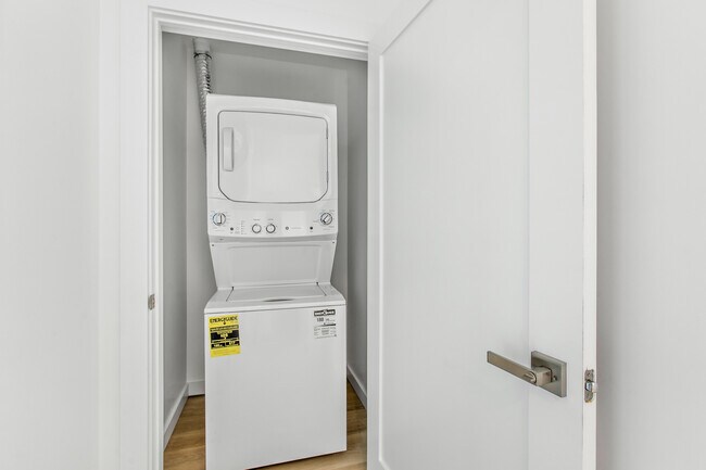 Photo - 10928 S Inglewood Ave Unit 303