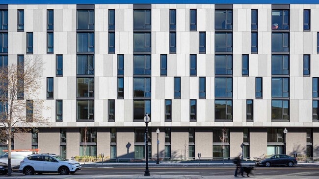 Building Photo - 50 W Malden St Unit 107