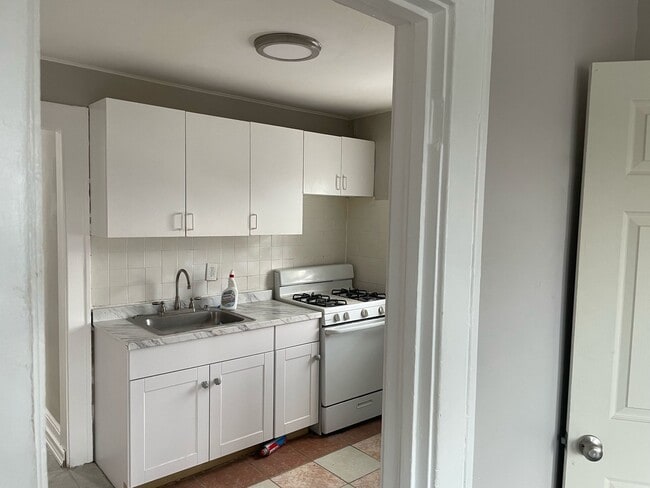 Photo - 575 Stuyvesant Ave Unit 3rd floor