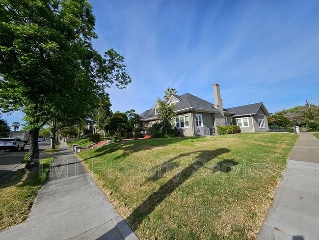 Building Photo - 1214 N Pershing Ave