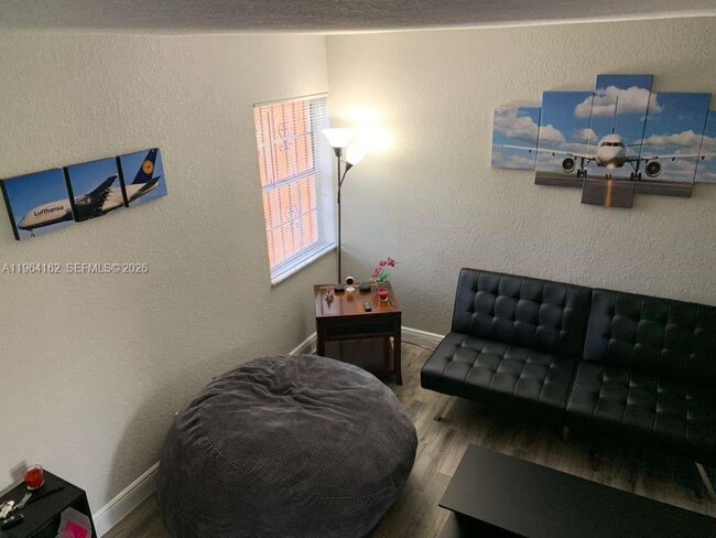 Photo - 3737 NW 20th St