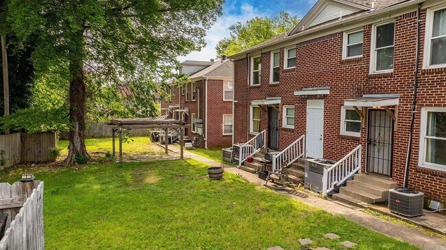 Photo - 1724 W 19th St Unit 2