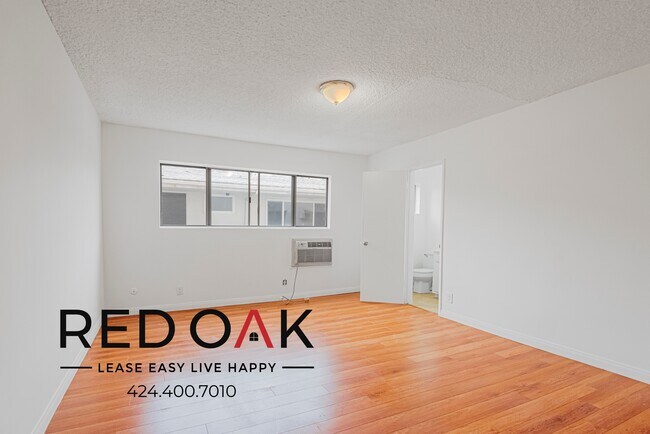 Photo - 7010 Lanewood Ave Unidad 205