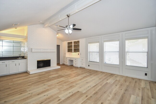 Photo - 3107 Barnhill Ln