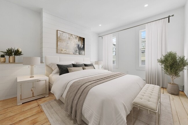 Photo - 31 Pleasant St Unit 1