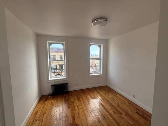 Photo - 5111 Palisade Ave