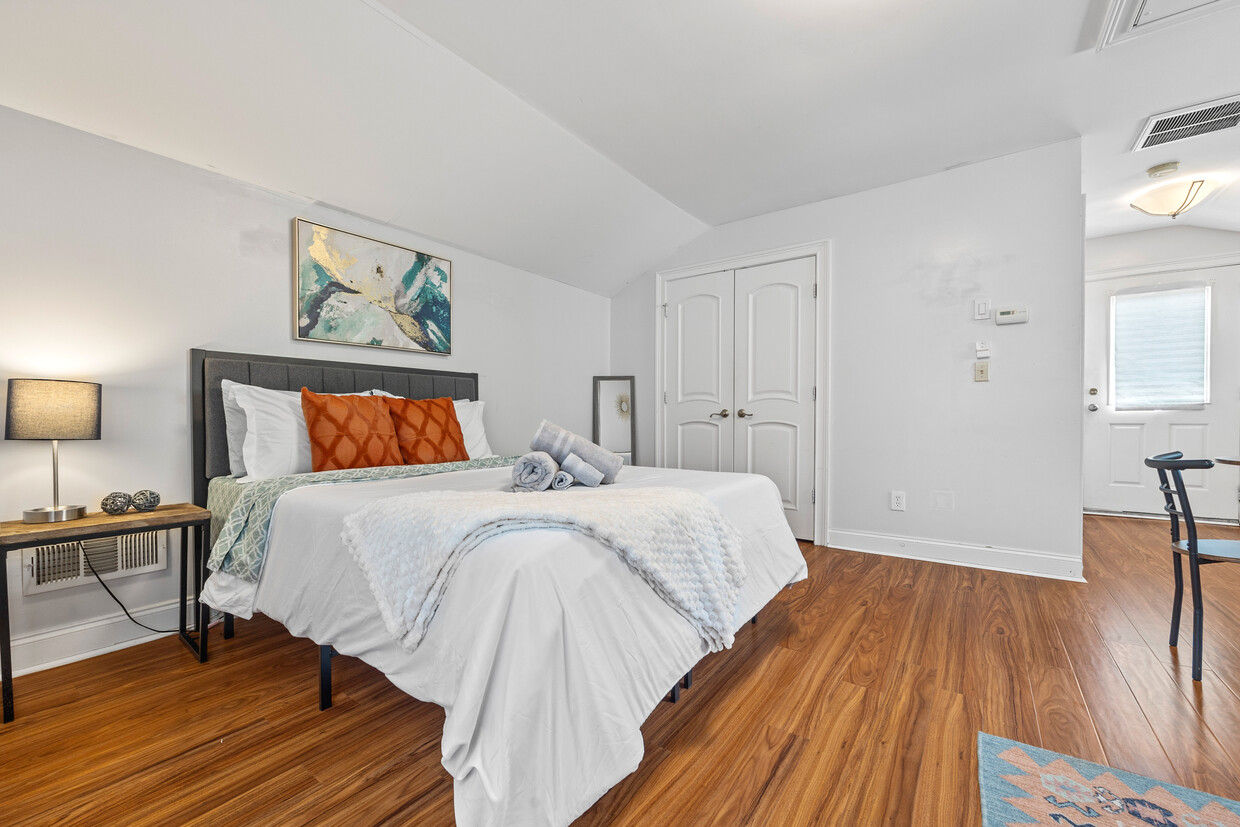 Photo - 1267 Atlantic Dr NW (Atlanta, GA)