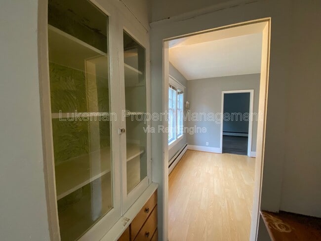 Photo - 513 Village St