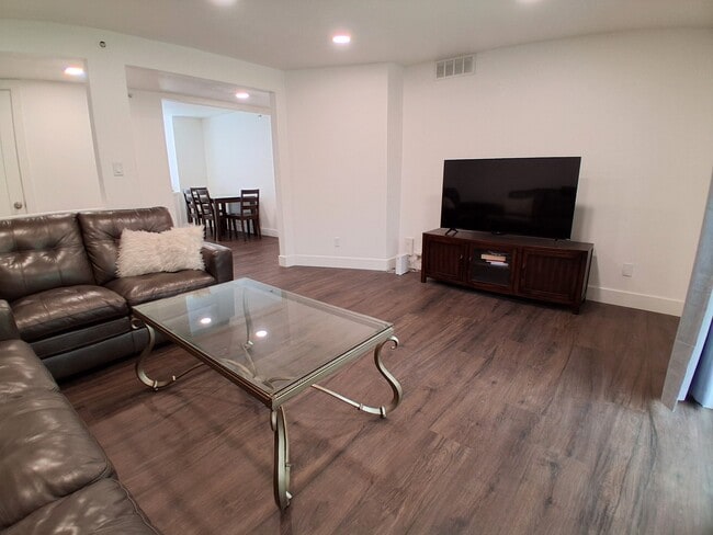 Photo - 724 W 1720 N