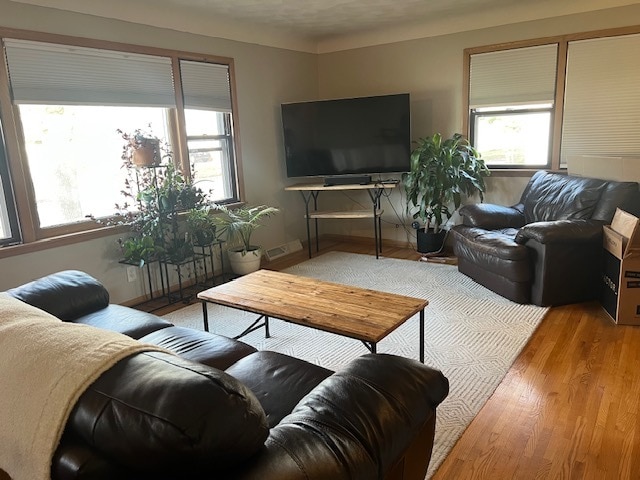 Photo - 2674 Matilda St