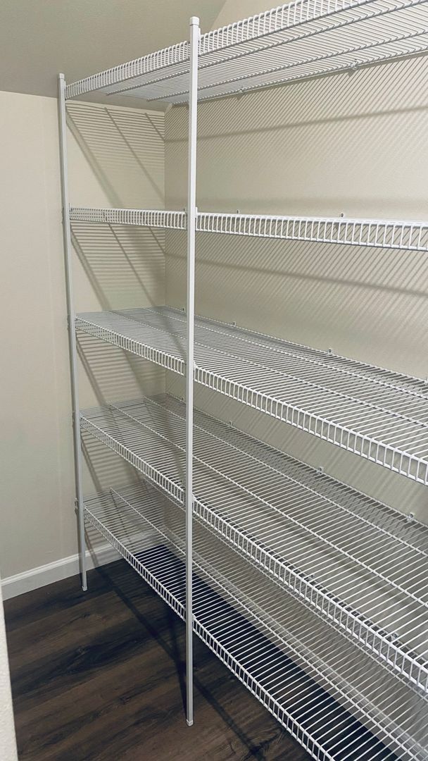 Photo - 5 Bedrooms and an Office Space!