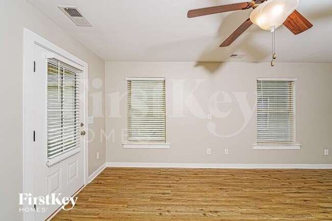 Photo - 100 Deer Creek Dr