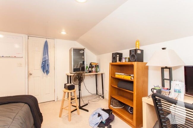 Photo - 3 bedroom in Chicago IL 60614 Unit 1