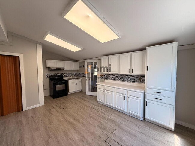 Photo - 416 Van Buren Ave