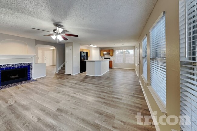 2036 Talon Dr