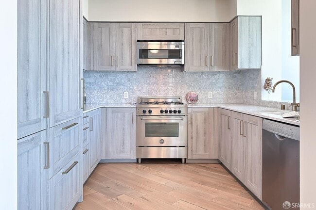 Photo - 401 Harrison St