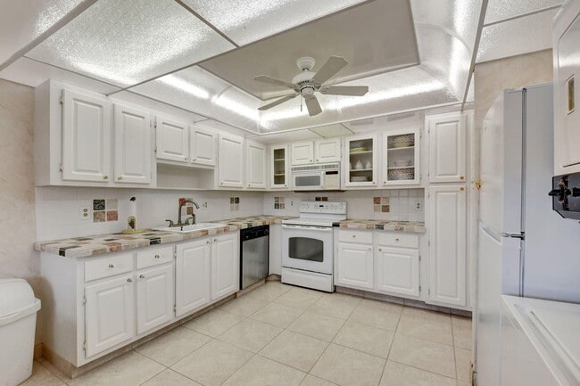 Photo - 1670 NW 18th Ave Unit 202