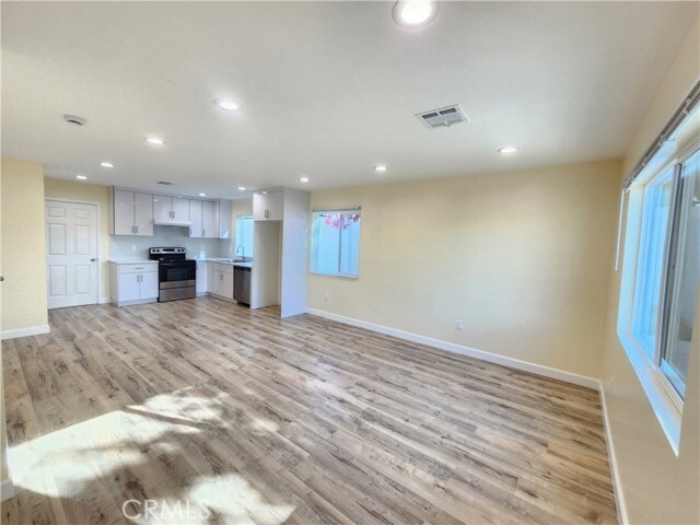 Photo - 16432 Halsted St