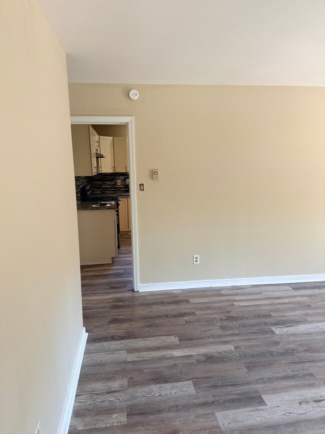 Photo - 3206 Elmwood Ave