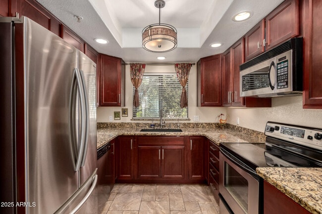 Building Photo - 7575 E Indian Bend Rd Unit 2146