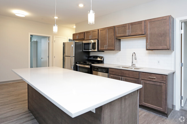 Kitchen 3 Bedroom - Forest Avenue Village Apartments