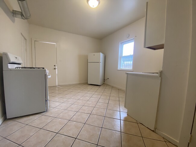 4841 S Loomis Blvd Unit #1 Rear