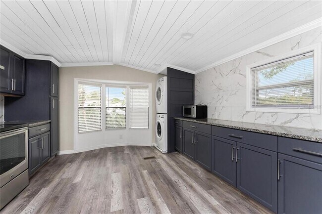 Photo - 15430 Olive Cir