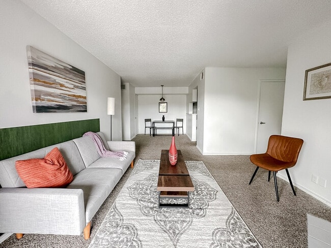 Photo - 1071 Clayton Ln Unidad ID1256104P