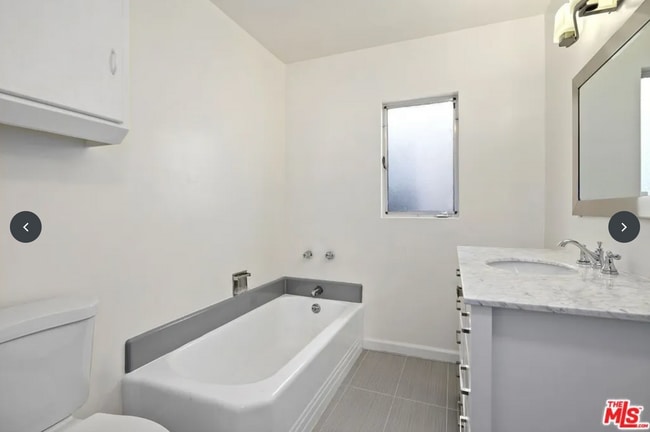 121 Crescent Dr Unidad C