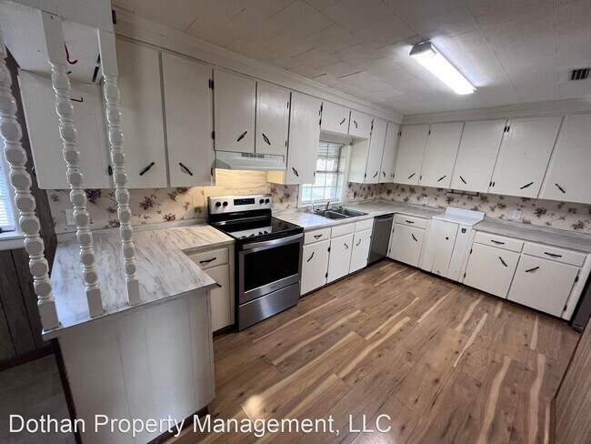 Photo - 2 br, 1 bath House - 775 1st Avenue