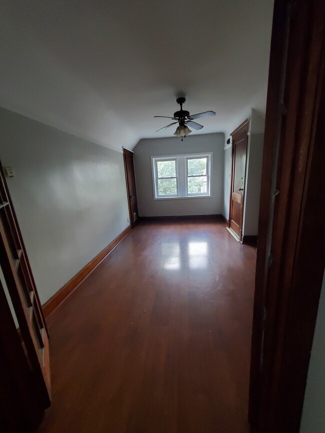 Photo - 3535 W Beach Ave Unit 2