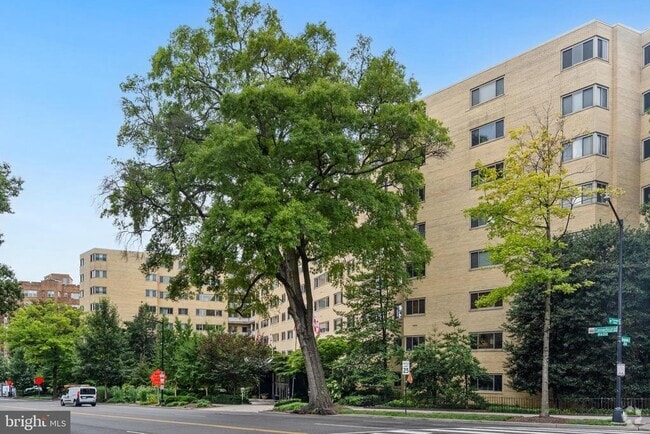Building Photo - 4600 Connecticut Ave NW Unit 320 Rental