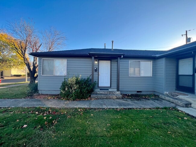 Photo - 309 Marie St