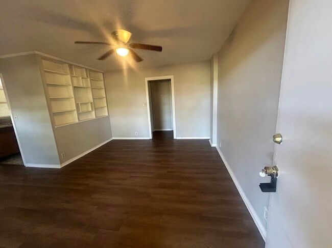 Photo - 2619 Mission Rd