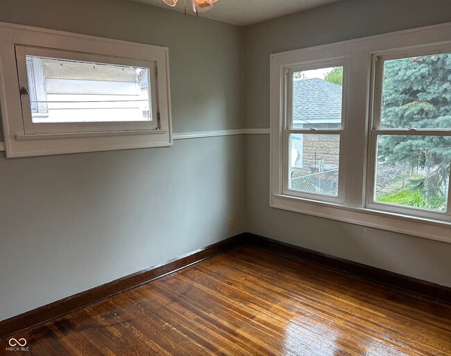 Photo - 322 N Oakland Ave